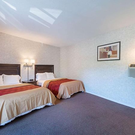 Econo Lodge Lee - Great Barrington Exterior foto