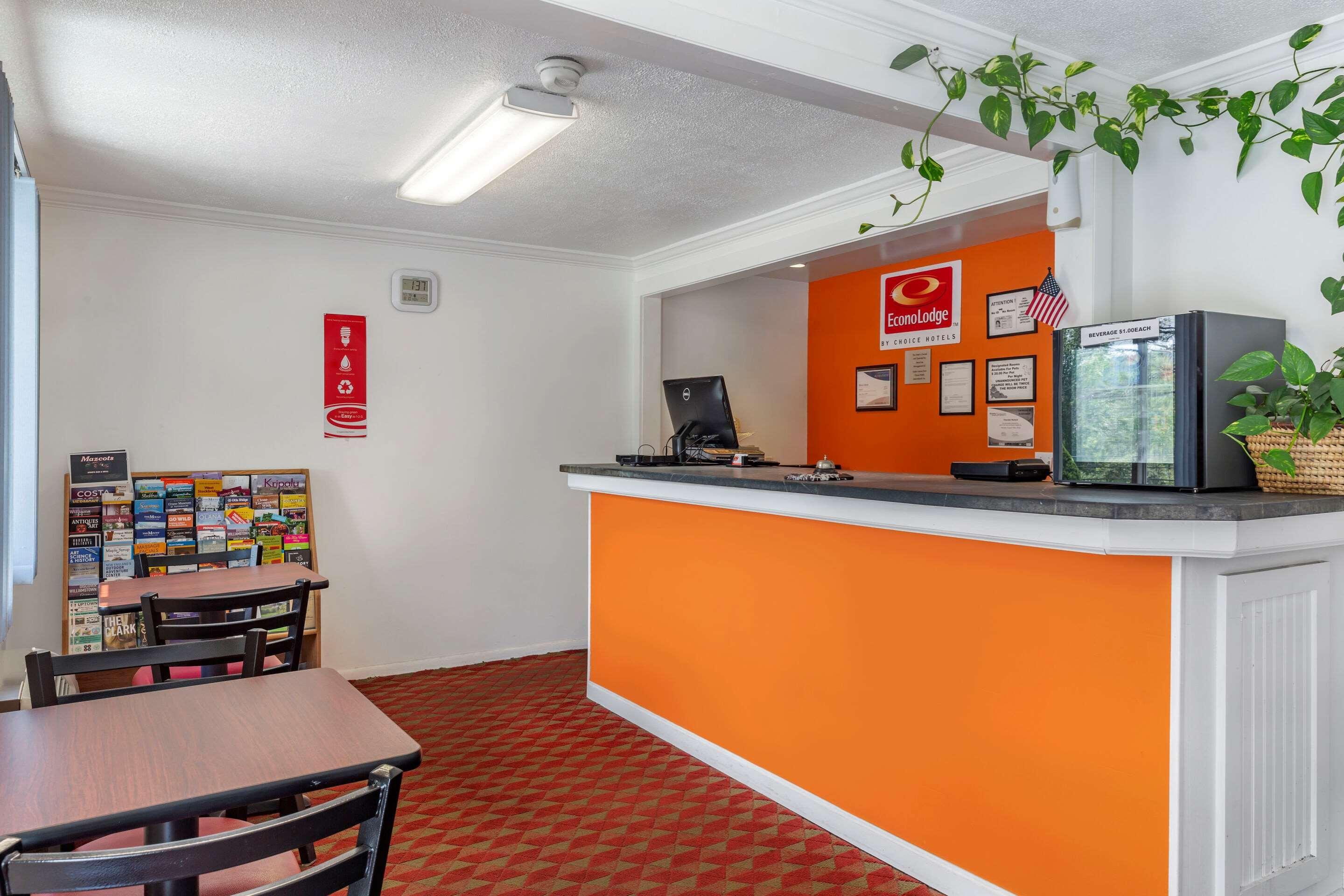 Econo Lodge Lee - Great Barrington Exterior foto