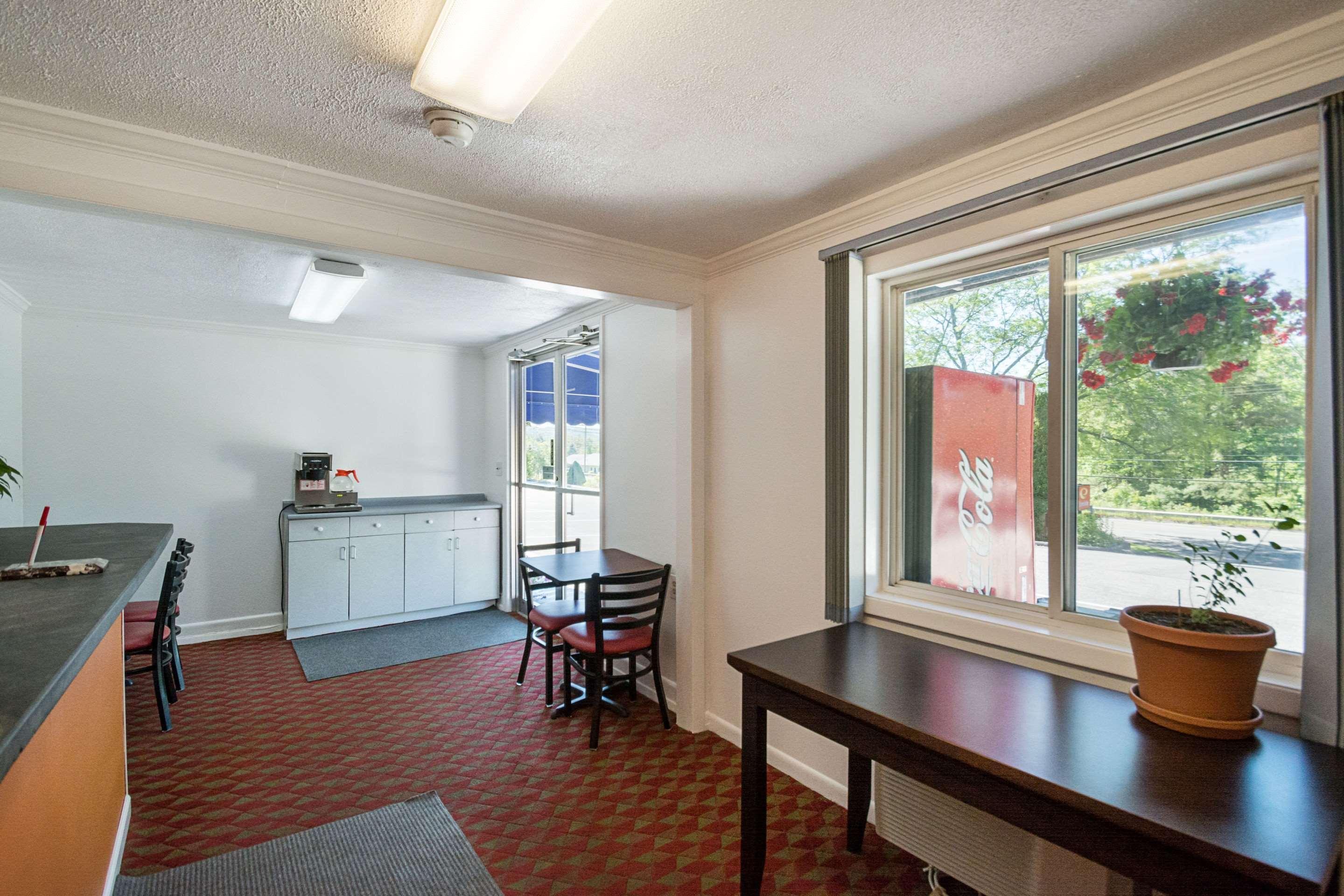 Econo Lodge Lee - Great Barrington Exterior foto