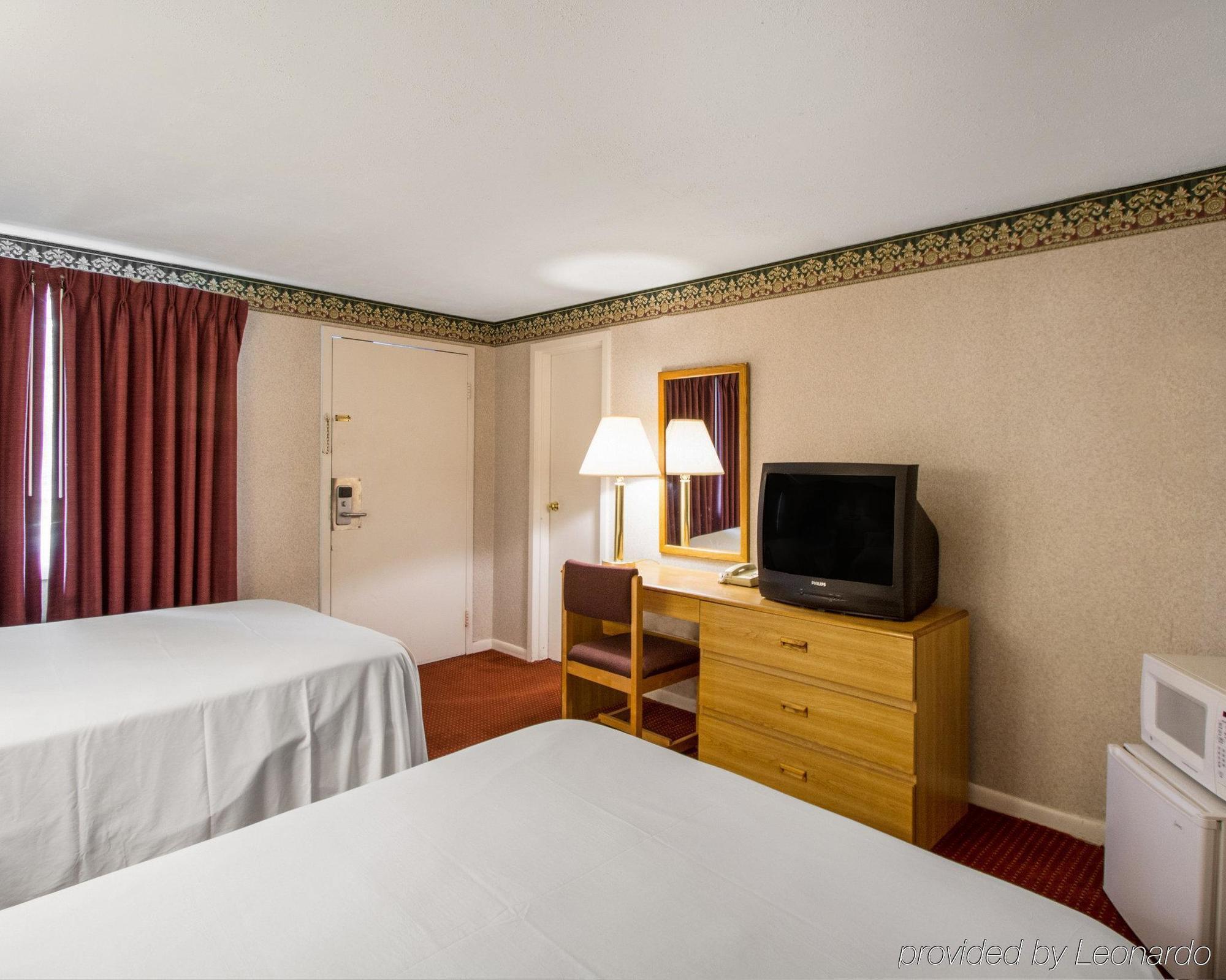 Econo Lodge Lee - Great Barrington Exterior foto